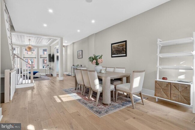 Building Photo - 32 Adams St NW