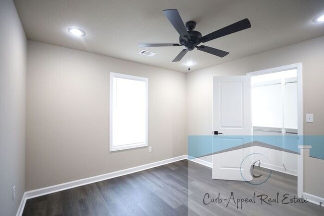 Building Photo - Brand new construction 2 bed 1 bath apartment - includes utlities, washer and dryer!!