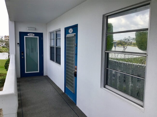 Building Photo - 2035 Exeter