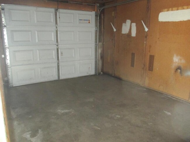 Building Photo - 41637 Marine Dr