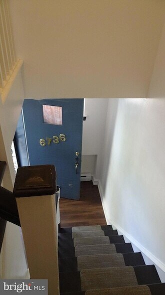 Building Photo - 6736 Blakemore St