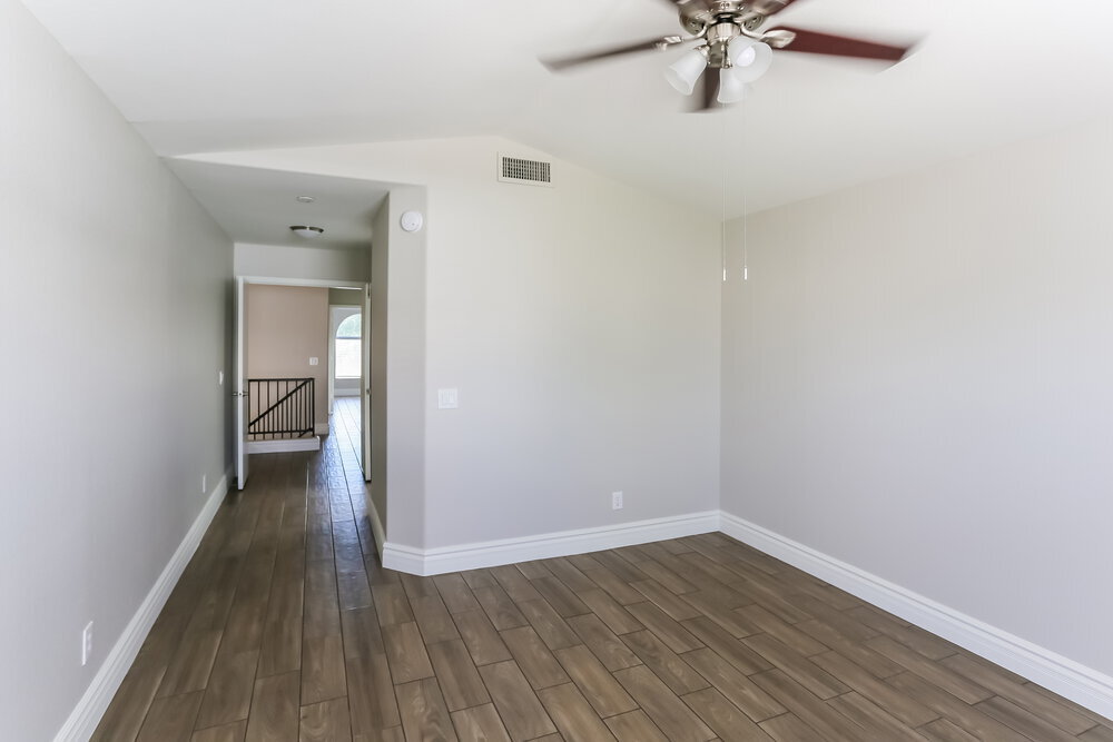 Building Photo - 3424 E Rockwood Dr