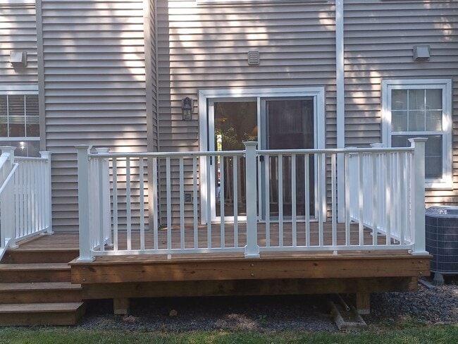 Building Photo - 52 Piccadilly Cir