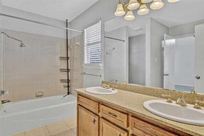 Building Photo - 1708 Wild Horse Ln