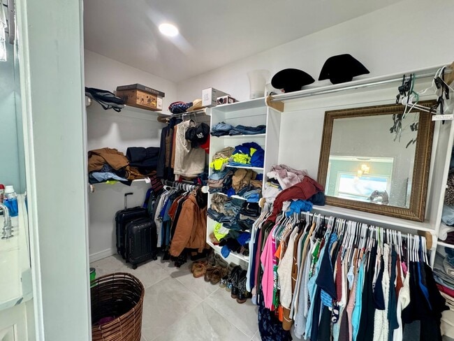 Building Photo - 421 Mt Pleasant St