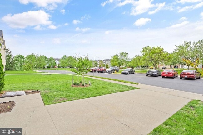 Building Photo - 11070 Clovertree Ct
