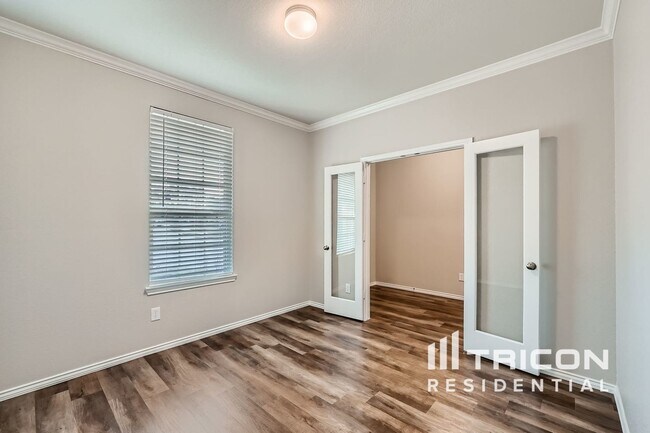 Building Photo - 2328 N Amber Ruse Ct