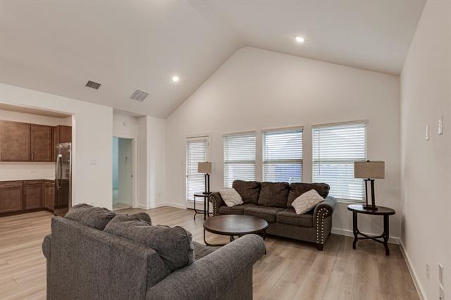 Building Photo - 1233 Eagle Mountain Dr