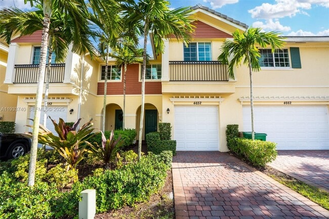 Building Photo - 4652 Horseshoe Cir