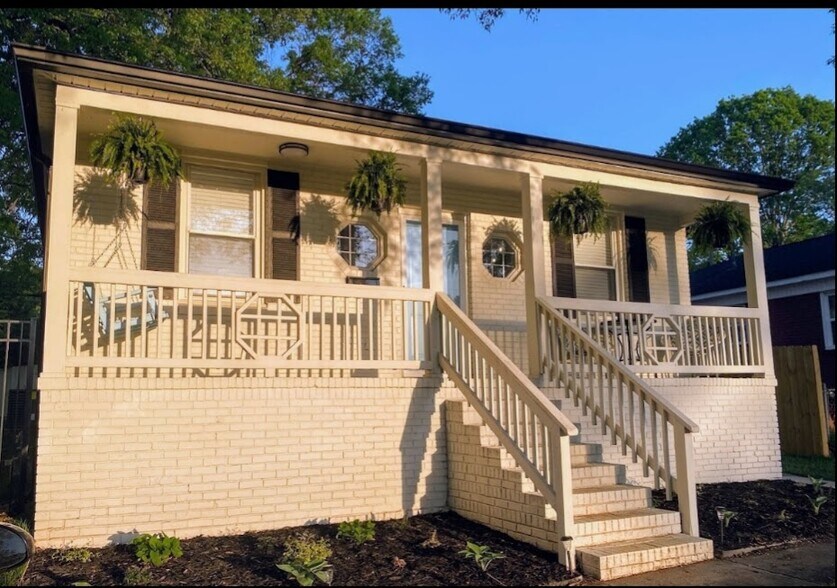 Primary Photo - 1904 Rush Wind Dr