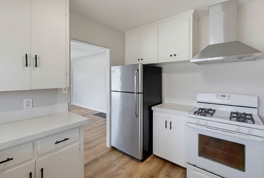 Building Photo - 7580 Saranac Ave