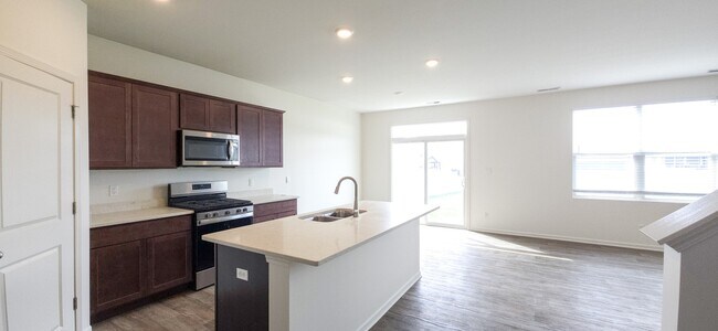 Building Photo - 10438 Morse Pl