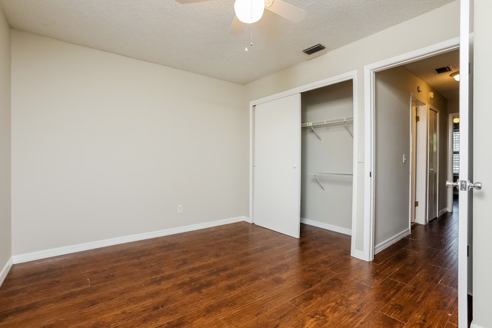 Building Photo - 1685 Torrington Cir