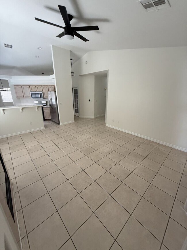 Building Photo - 8960 Tumbling Pebble Way