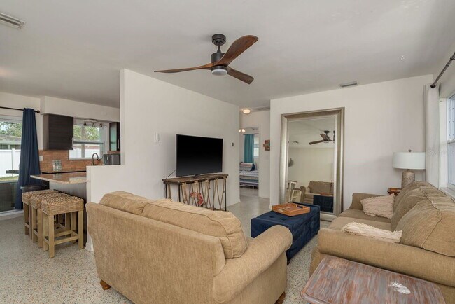 Building Photo - 2153 Pocahontas Dr