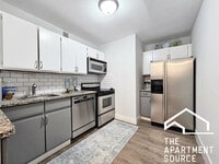 Building Photo - 1344 N Dearborn St