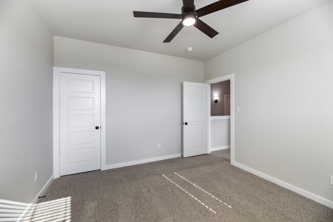 Building Photo - AVAILABLE NOW! NEW LUXURIOUS TRIPLEX LOCATED ON 1-ACRE LOT IN MIDLOTHIAN, TX!