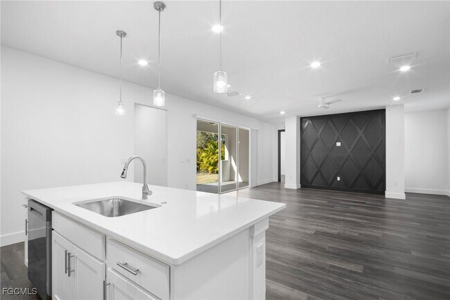 Building Photo - 4469 Enid Ln