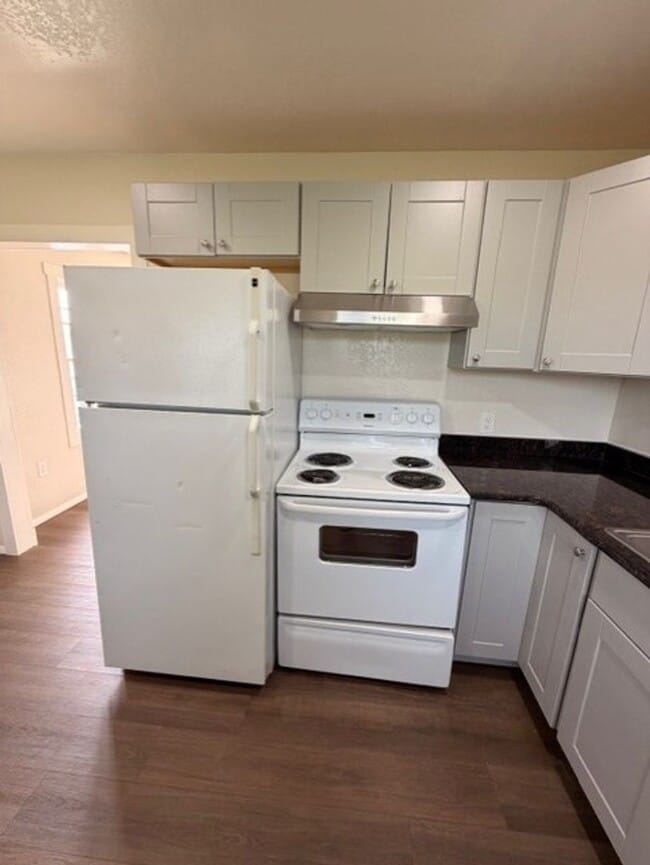 Building Photo - Available Soon!  Updated 2 Bedroom ~ 1 Bathroom Home Located in Monroe