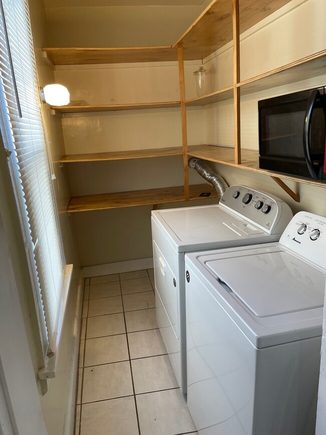 Pantry/Laundry - 581 Beechwood Ave