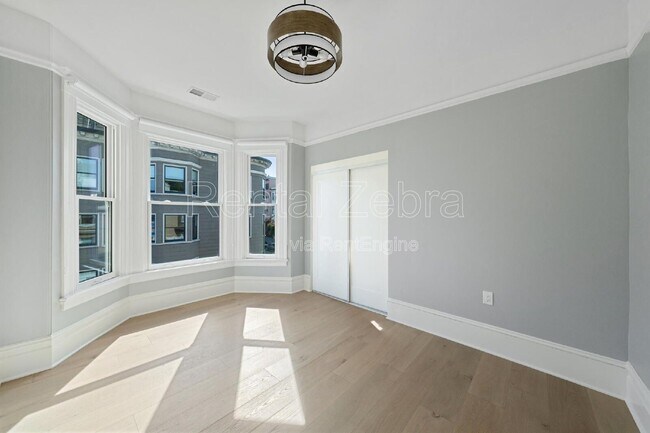 Building Photo - 1192 Pacific Ave