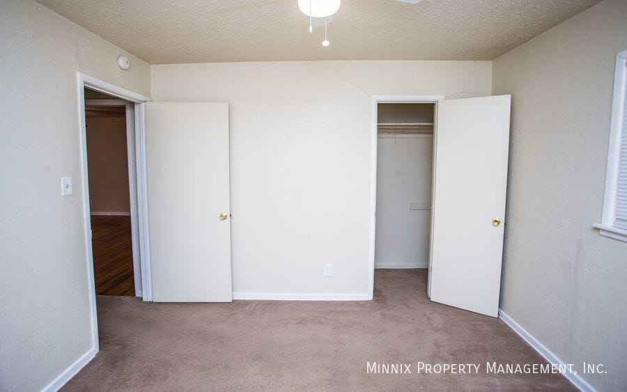 Building Photo - 2113 S Loop 289