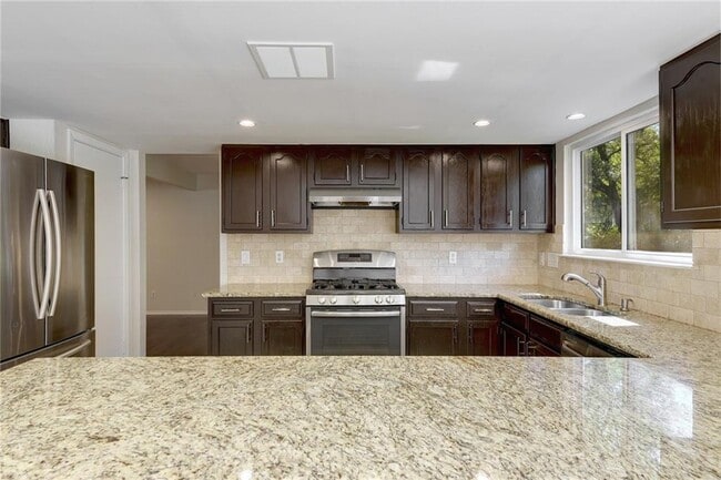 Building Photo - 3703 Skipton Dr