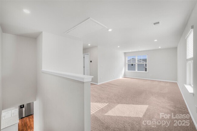 Building Photo - 2201 Lavender Mdws Ct