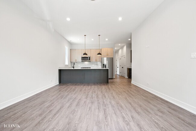 Building Photo - 4336 S Vincennes Ave