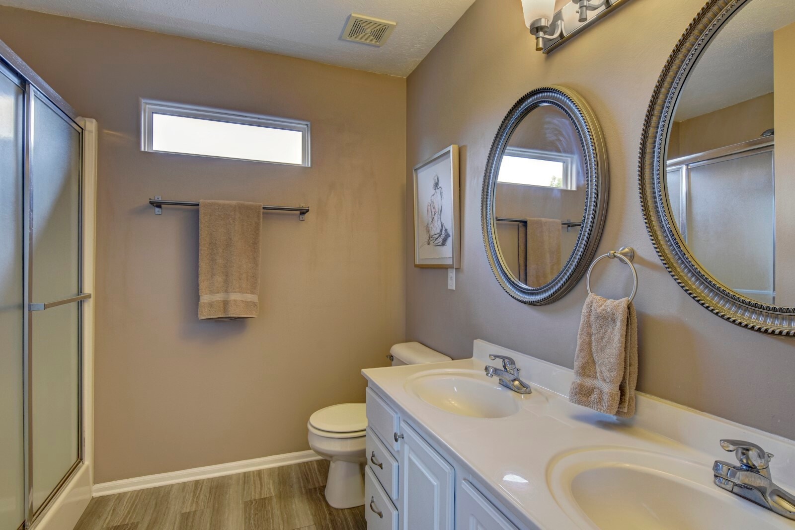 Building Photo - 17904 Karen Cir