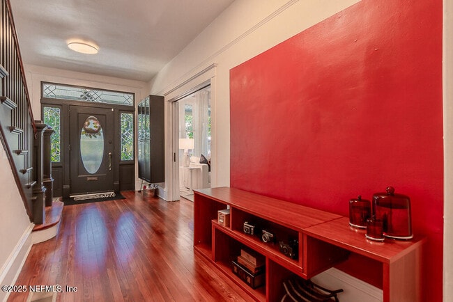 Building Photo - 1838 Silver St