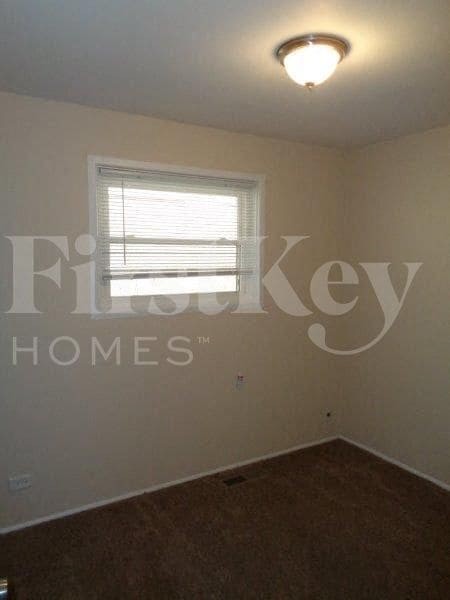 Building Photo - 14708 Shepard Dr