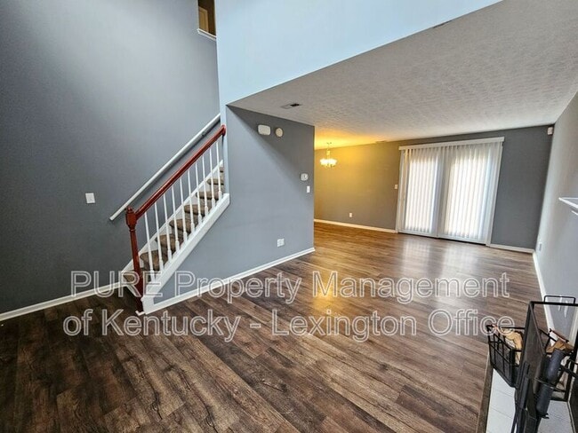 Building Photo - 353 Lucille Dr