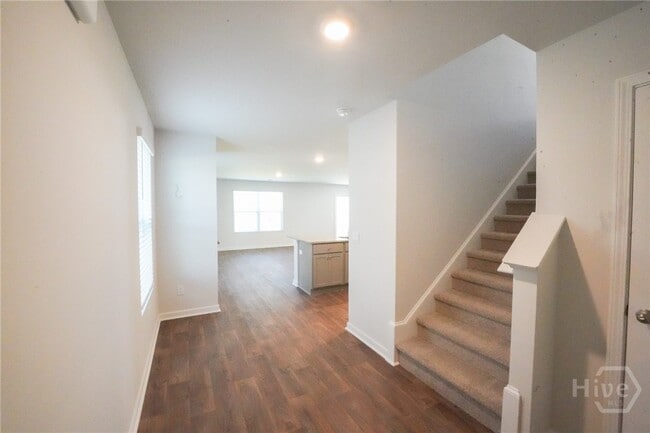 Building Photo - 467 Coconut Dr