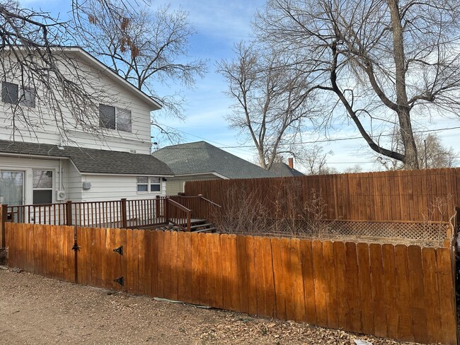 Building Photo - Charming 4BD Victorian near Downtown Color...