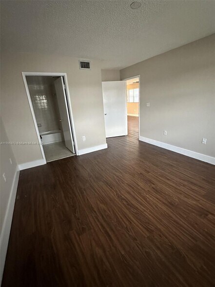 SO FLO Real Estate Group 9783 Nob Hill Ct # 9783 SUNRISE, F - 9783 Nob Hill Ct