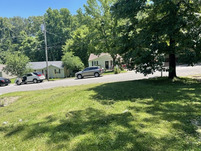 Building Photo - "Charming 3-Bed Home on Cherry Tree Drive ...