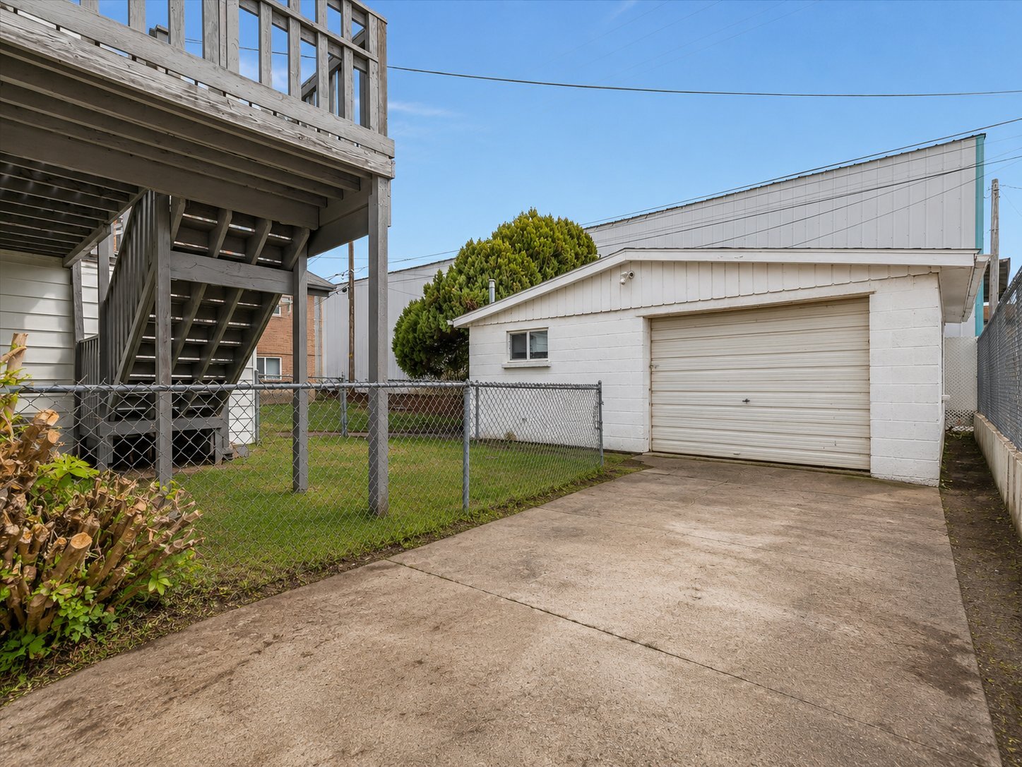 Building Photo - 45 W 1600 N