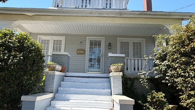 Building Photo - Oceanview 3 bedroom Cottage