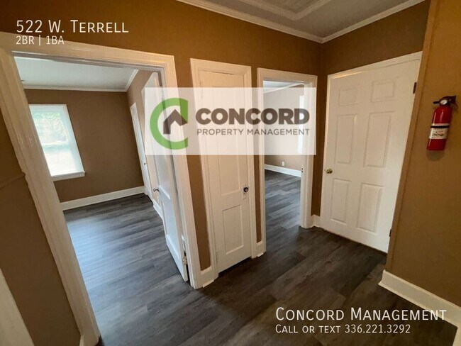 Building Photo - 522 W. Terrell-