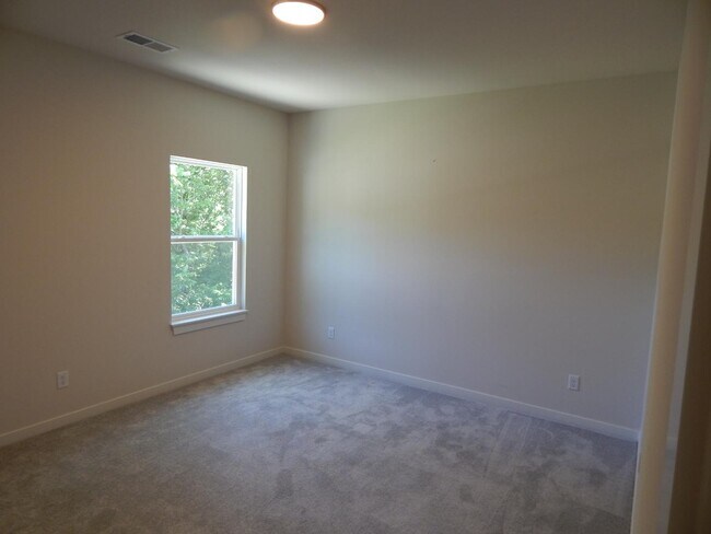 Building Photo - 4339 Virginia Ave