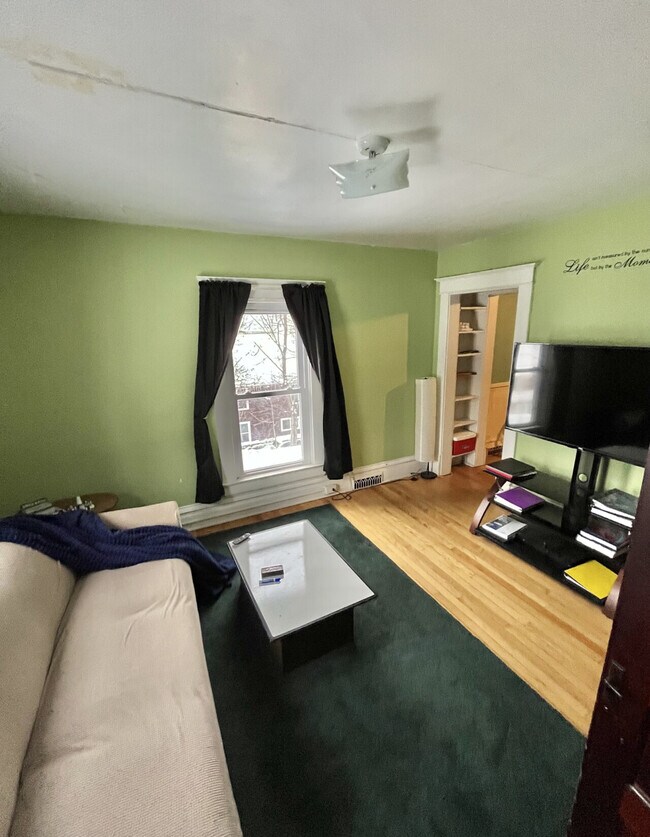 411 Dodge St. Houghton MI 49931 411 Dodge St Houghton MI 49931 Apartment Finder