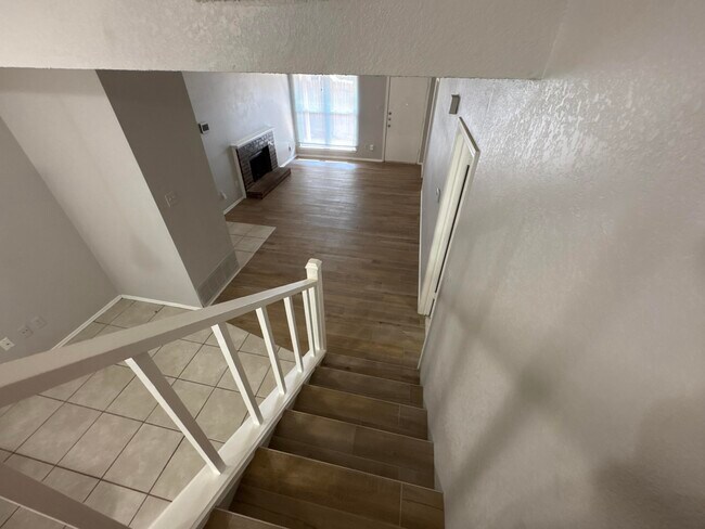 Building Photo - 3421 Hyden Ave