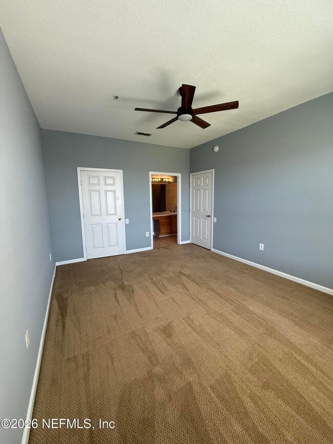 Building Photo - 7990 Baymeadows Rd