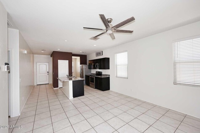 Building Photo - 29932 N Palo Verde Dr