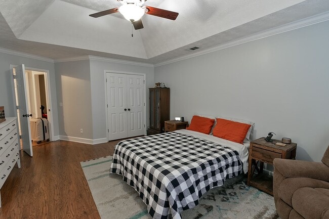 Building Photo - Welcome Home!