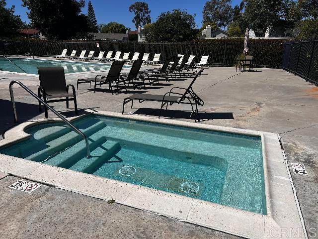 Building Photo - 2834 Hillsboro Ct