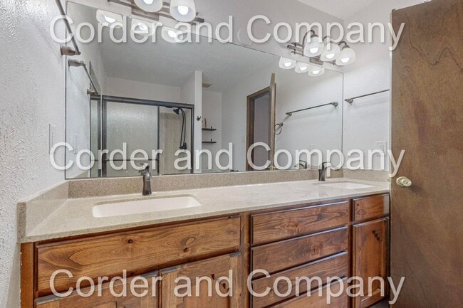 Building Photo - COMMING SOON! Spacious Floorplan - 3 Bedroom 2 Bathroom 2 Car Garage Home