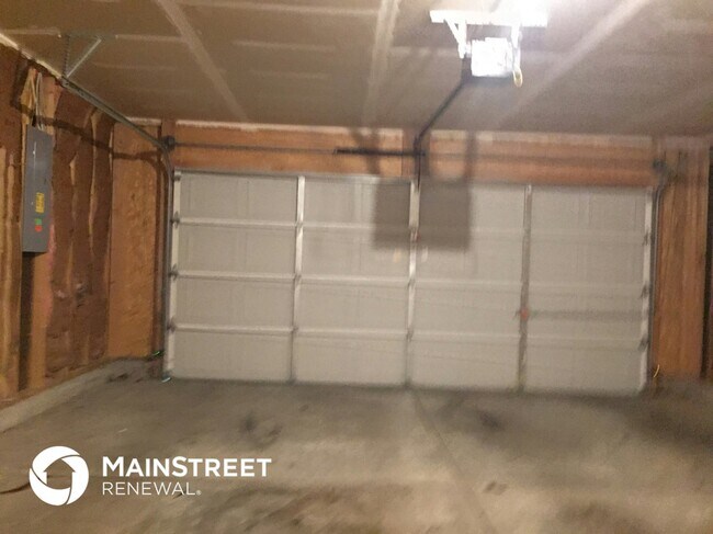 Building Photo - 6081 Bannister Ct