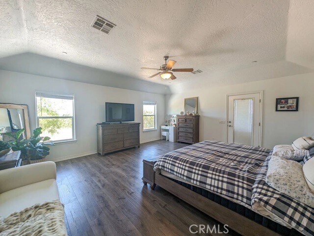 Building Photo - 7438 Woodcliff St